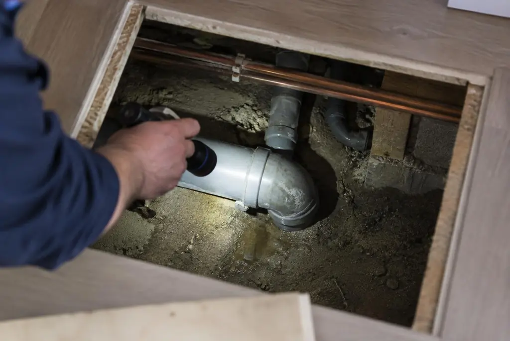 Lekdetectie Austerlitz – leidingen inspecteren in de kruipruimte
